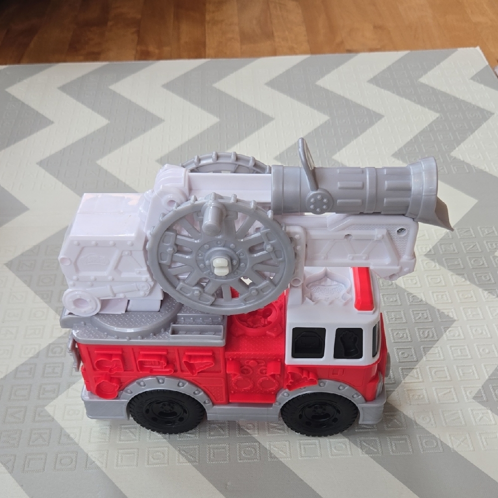 Playdoh Fun Firetruck